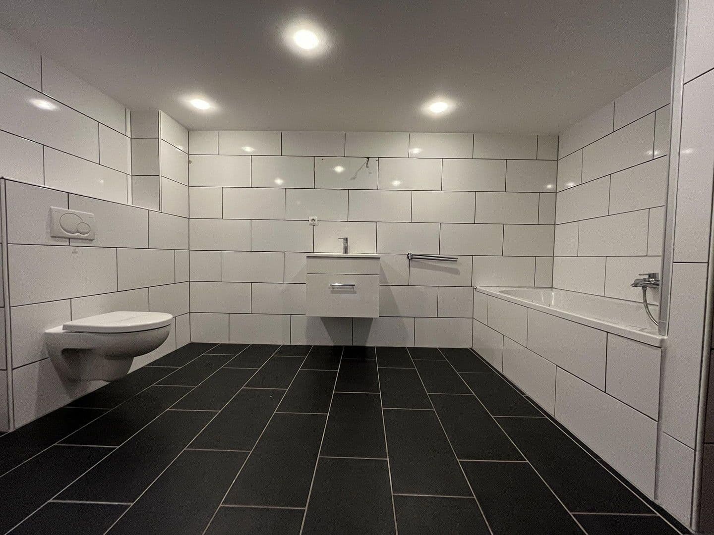 2 bedroom flat to rent, 80 m², Unter St. Clemens 28, Solingen, North Rhine-Westphalia 2 bedroom flat to rent, 80 m², Unter St. Clemens 28, Solingen, North Rhine-Westphalia