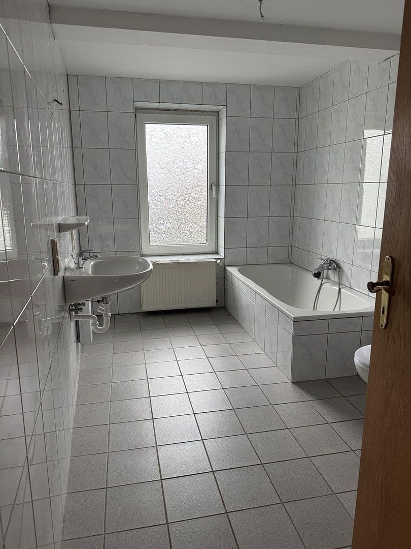 5 bedroom flat to rent, 90 m², Regerstr. 16, Solingen, North Rhine-Westphalia 5 bedroom flat to rent, 90 m², Regerstr. 16, Solingen, North Rhine-Westphalia