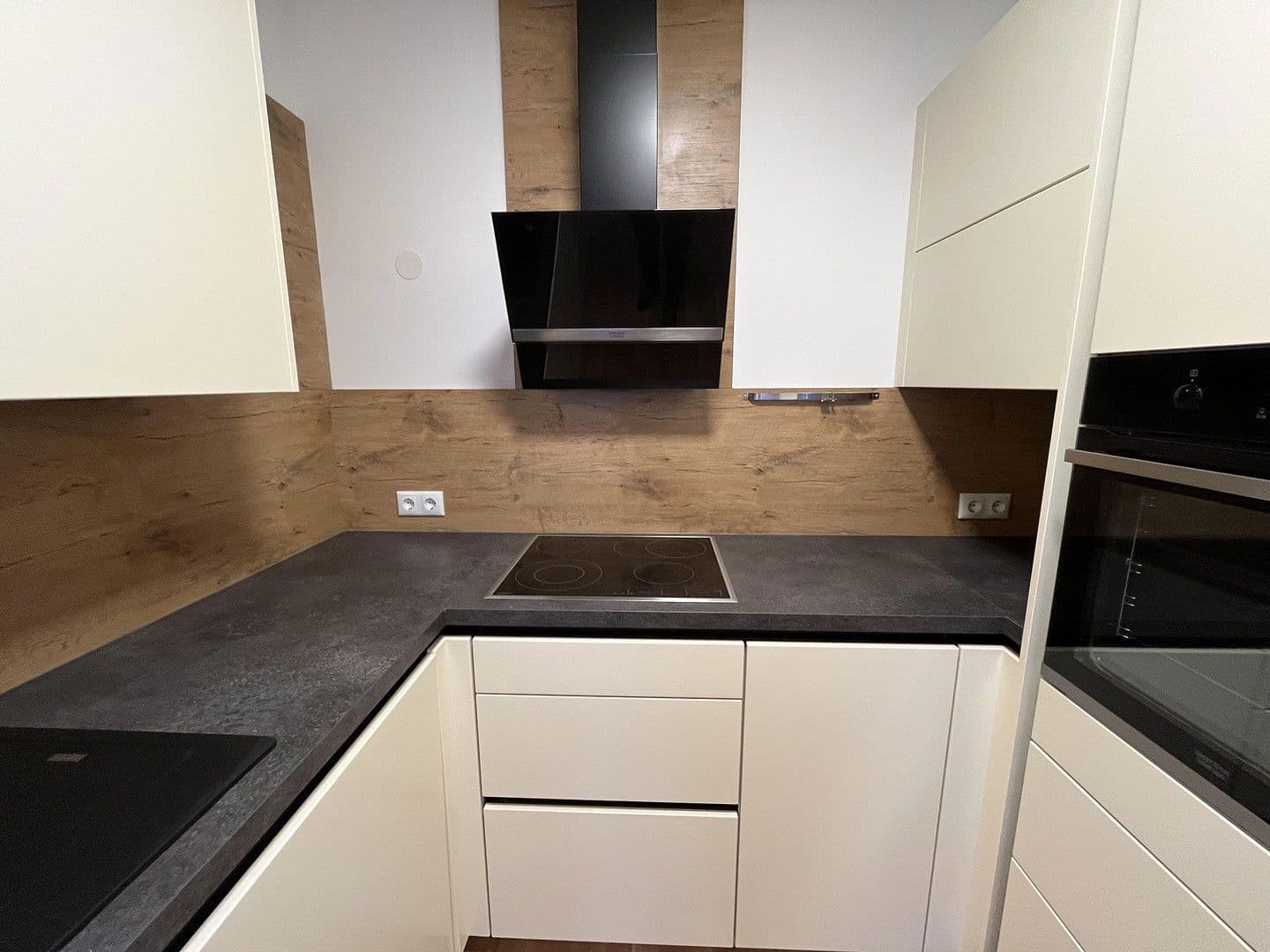 1 bedroom with open-plan kitchen flat for sale, 69 m², Zeppelinstraße 54, Linz, Upper Austria 1 bedroom with open-plan kitchen flat for sale, 69 m², Zeppelinstraße 54, Linz, Upper Austria