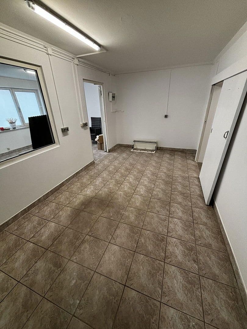 house for sale, 1,050 m², Michendorf, Brandenburg house for sale, 1,050 m², Michendorf, Brandenburg