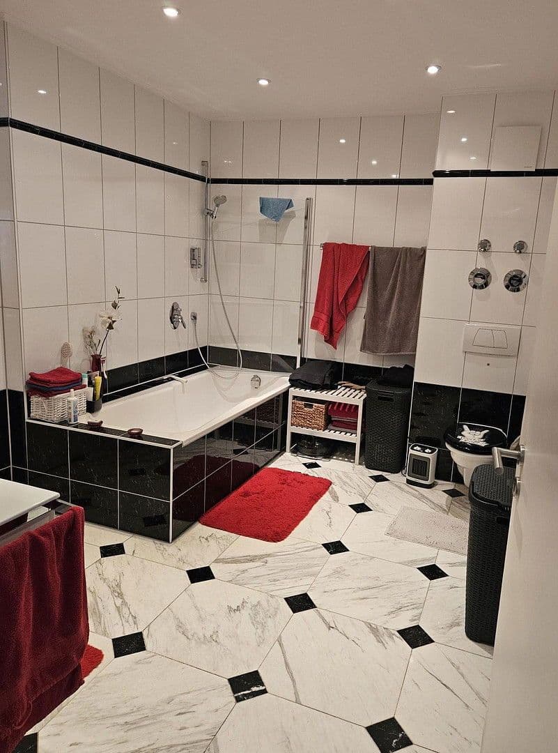 3 bedroom flat to rent, 105 m², Hugenottenallee 95-97, Neu-Isenburg, Hesse 3 bedroom flat to rent, 105 m², Hugenottenallee 95-97, Neu-Isenburg, Hesse