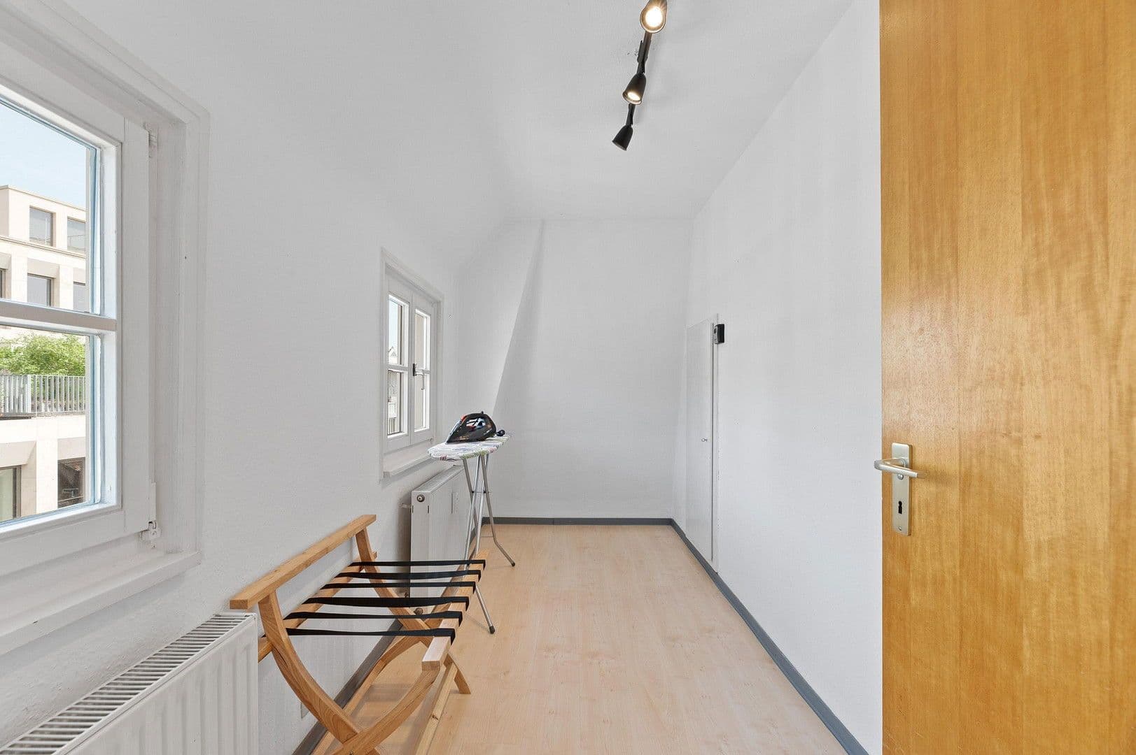 1 bedroom with open-plan kitchen flat to rent, 92 m², Am Kronenhof 29, Esslingen am Neckar, Baden-Württemberg 1 bedroom with open-plan kitchen flat to rent, 92 m², Am Kronenhof 29, Esslingen am Neckar, Baden-Württemberg