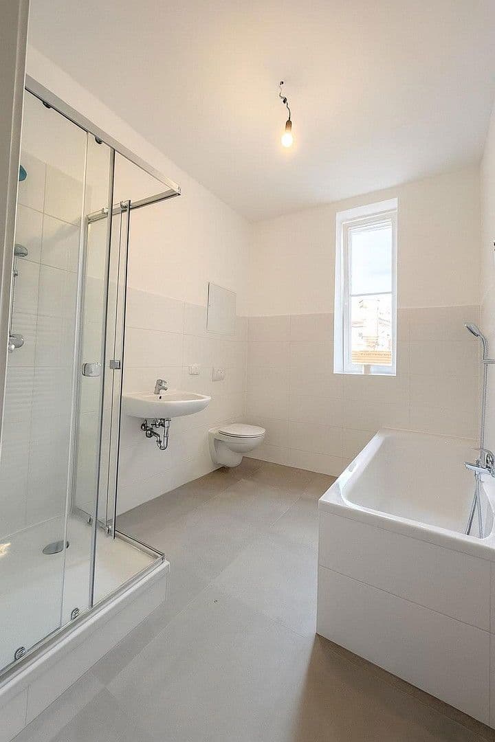 5 bedroom flat to rent, 150 m², Paracelsusstraße 2c, Halle (Saale), Saxony-Anhalt 5 bedroom flat to rent, 150 m², Paracelsusstraße 2c, Halle (Saale), Saxony-Anhalt