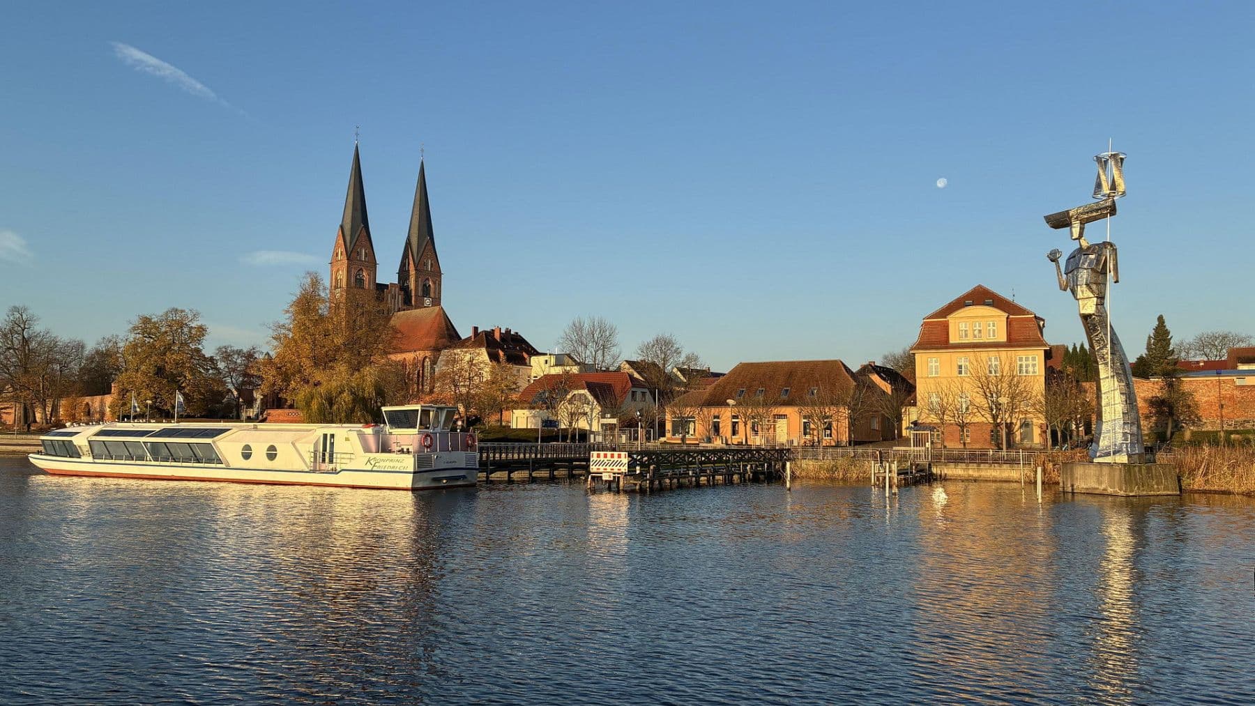 2 bedroom with open-plan kitchen flat for sale, 104 m², Neuruppin, Brandenburg 2 bedroom with open-plan kitchen flat for sale, 104 m², Neuruppin, Brandenburg