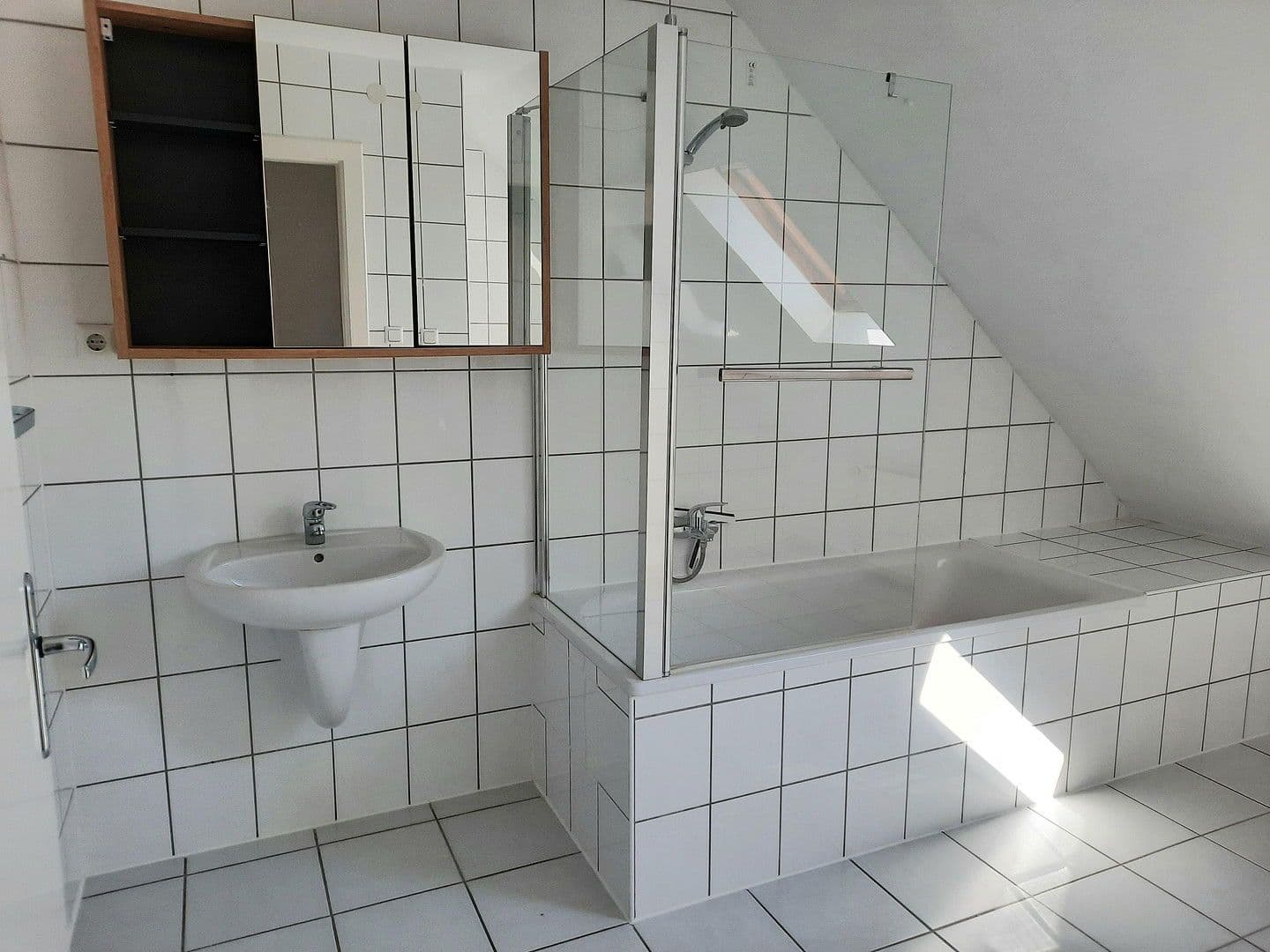 3 bedroom flat to rent, 83 m², Meerbusch, North Rhine-Westphalia 3 bedroom flat to rent, 83 m², Meerbusch, North Rhine-Westphalia