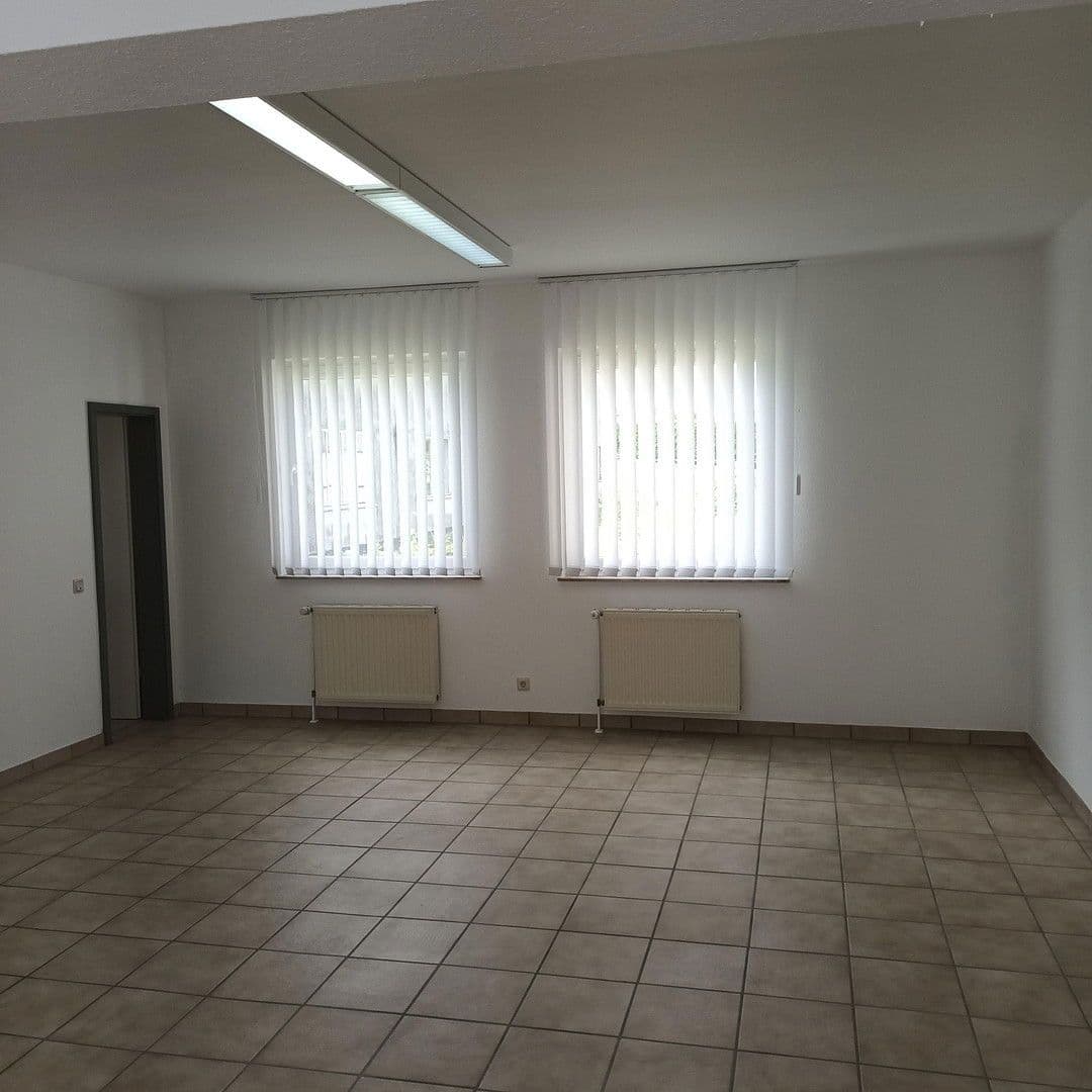 non-residential property to rent, 860 m², Neunkirchen, North Rhine-Westphalia non-residential property to rent, 860 m², Neunkirchen, North Rhine-Westphalia