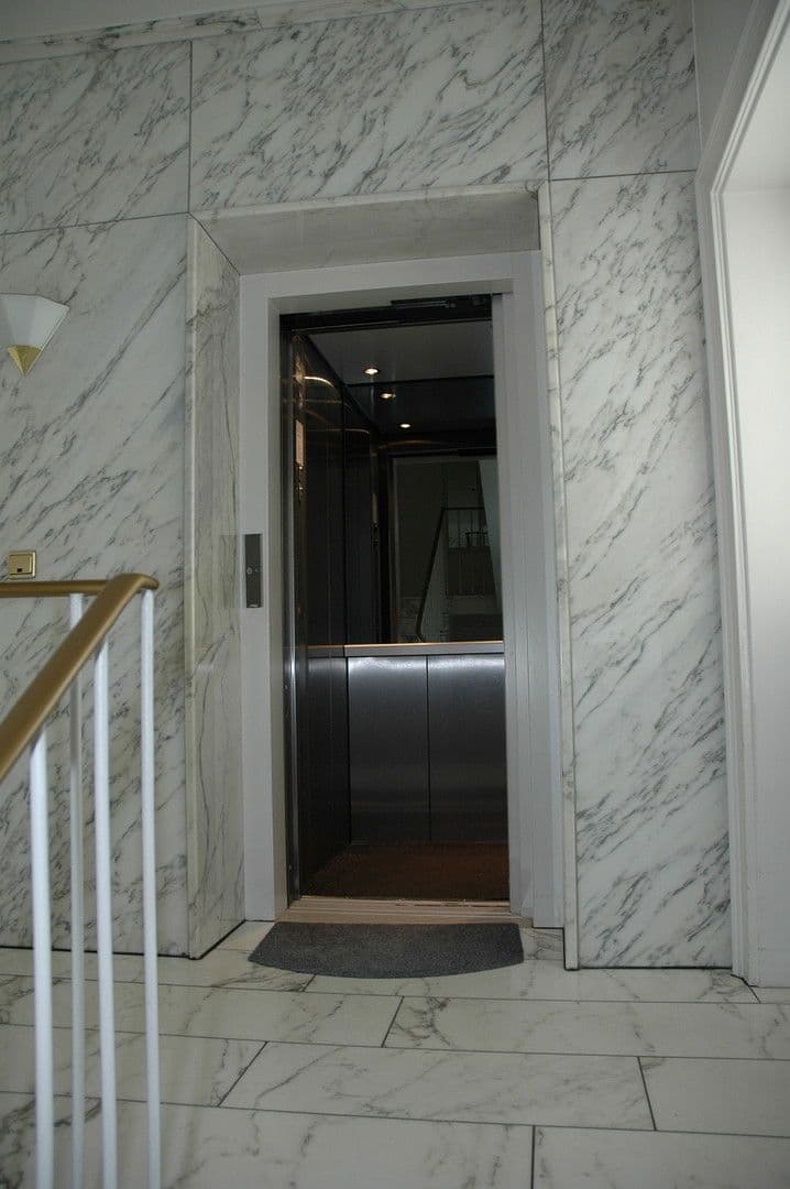 3 bedroom flat to rent, 95 m², Corneliusstr. 1, Düsseldorf, North Rhine-Westphalia 3 bedroom flat to rent, 95 m², Corneliusstr. 1, Düsseldorf, North Rhine-Westphalia