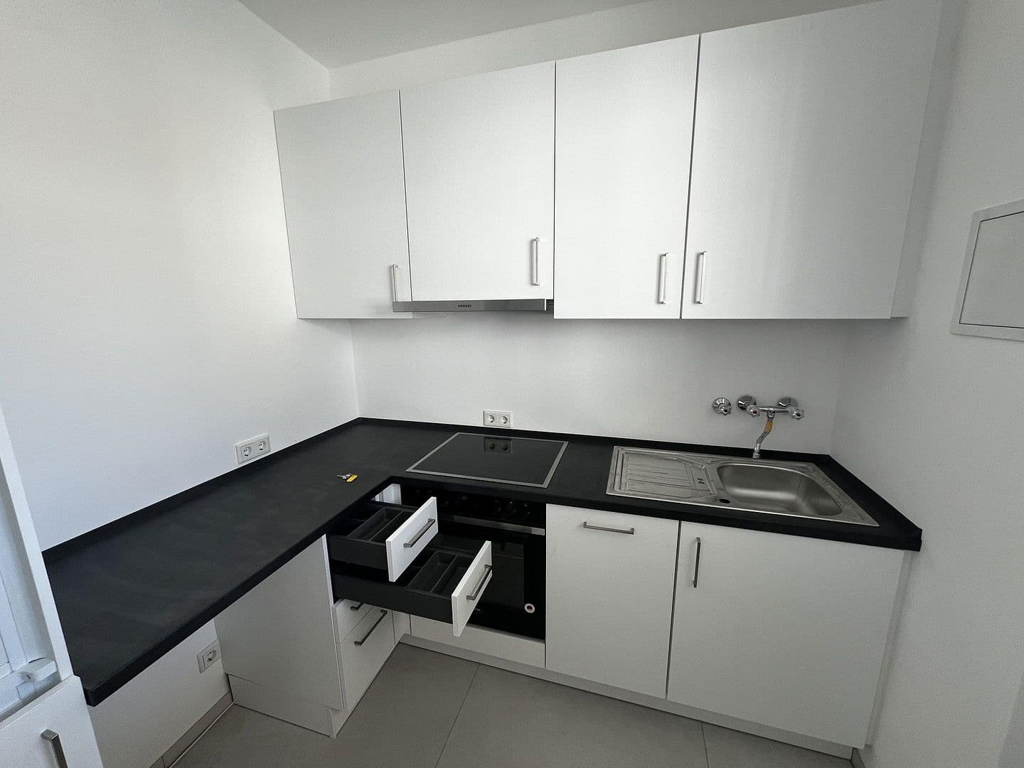 3 bedroom flat to rent, 95 m², Corneliusstr. 1, Düsseldorf, North Rhine-Westphalia 3 bedroom flat to rent, 95 m², Corneliusstr. 1, Düsseldorf, North Rhine-Westphalia