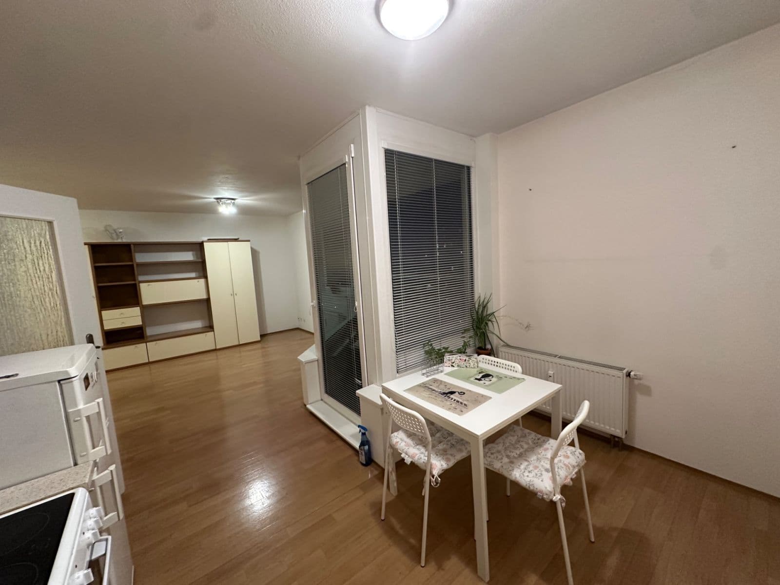 Studio flat to rent, 37 m², Hnězdenská, Prague, Prague Studio flat to rent, 37 m², Hnězdenská, Prague, Prague