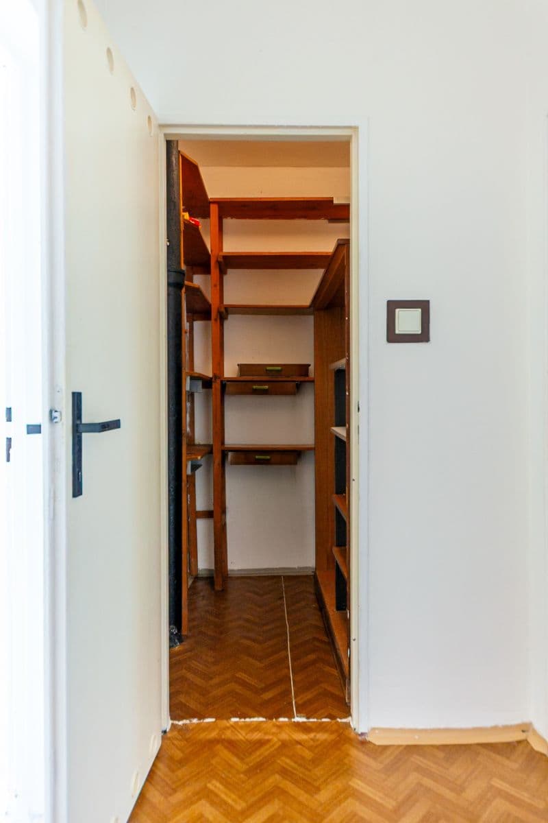 3 bedroom flat for sale, 75 m², Trytova, Prague, Prague 3 bedroom flat for sale, 75 m², Trytova, Prague, Prague