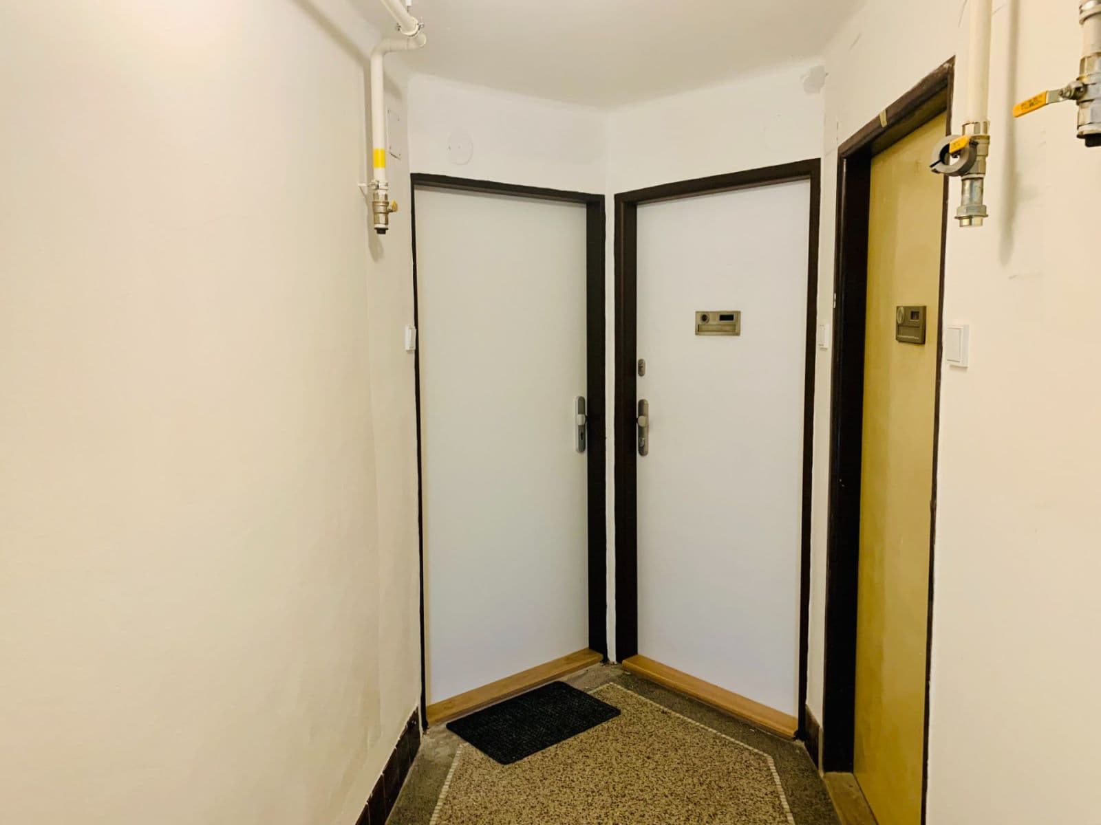 Studio flat to rent, 24 m², Petra Rezka, Prague, Prague Studio flat to rent, 24 m², Petra Rezka, Prague, Prague