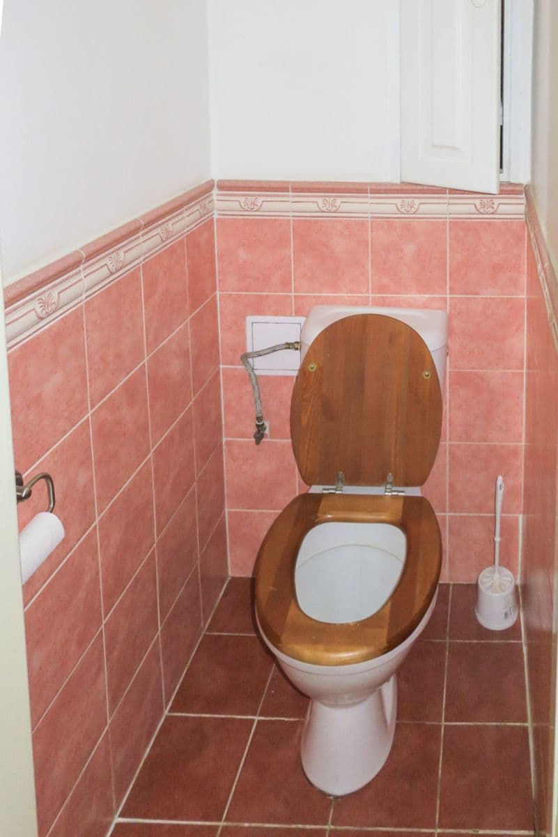 3 bedroom flat for sale, 70 m², Kamenný Přívoz, Středočeský Region 3 bedroom flat for sale, 70 m², Kamenný Přívoz, Středočeský Region