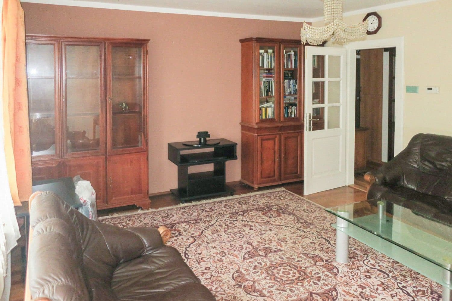 3 bedroom flat for sale, 70 m², Kamenný Přívoz, Středočeský Region 3 bedroom flat for sale, 70 m², Kamenný Přívoz, Středočeský Region