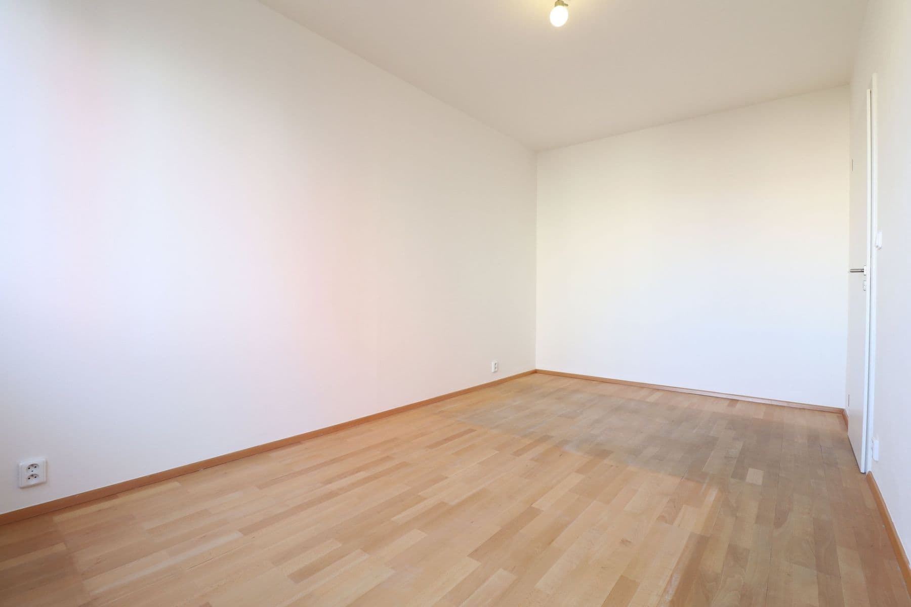 3 bedroom flat to rent, 69 m², Tanvaldská, Prague, Prague 3 bedroom flat to rent, 69 m², Tanvaldská, Prague, Prague