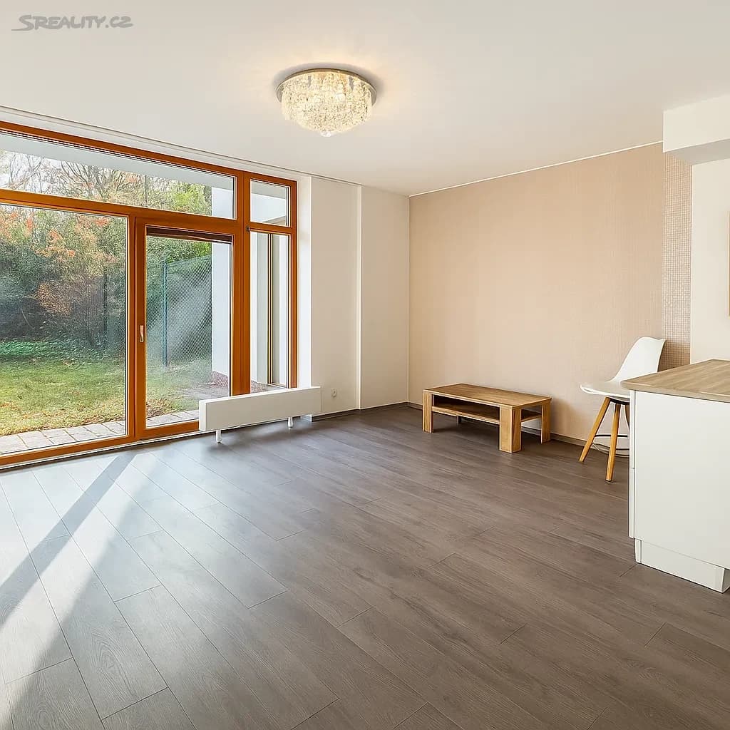 1 bedroom with open-plan kitchen flat to rent, 52 m², K Lesu, Prague, Prague 1 bedroom with open-plan kitchen flat to rent, 52 m², K Lesu, Prague, Prague