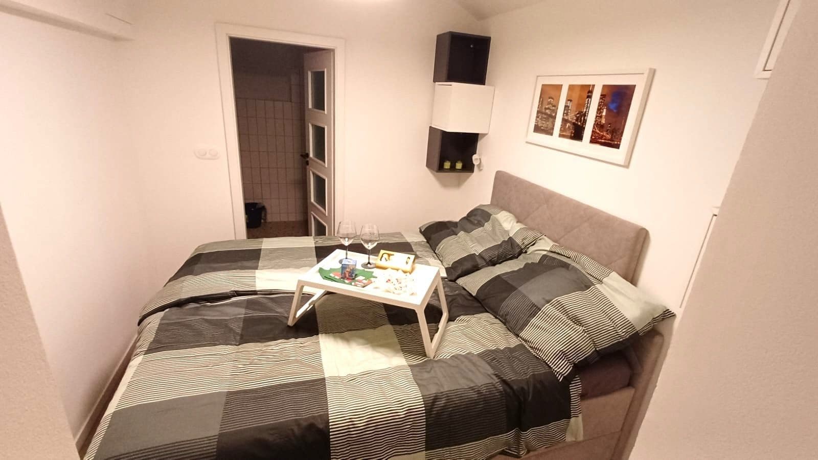 1 bedroom with open-plan kitchen flat for sale, 39 m², Bořivojova, Prague, Prague 1 bedroom with open-plan kitchen flat for sale, 39 m², Bořivojova, Prague, Prague