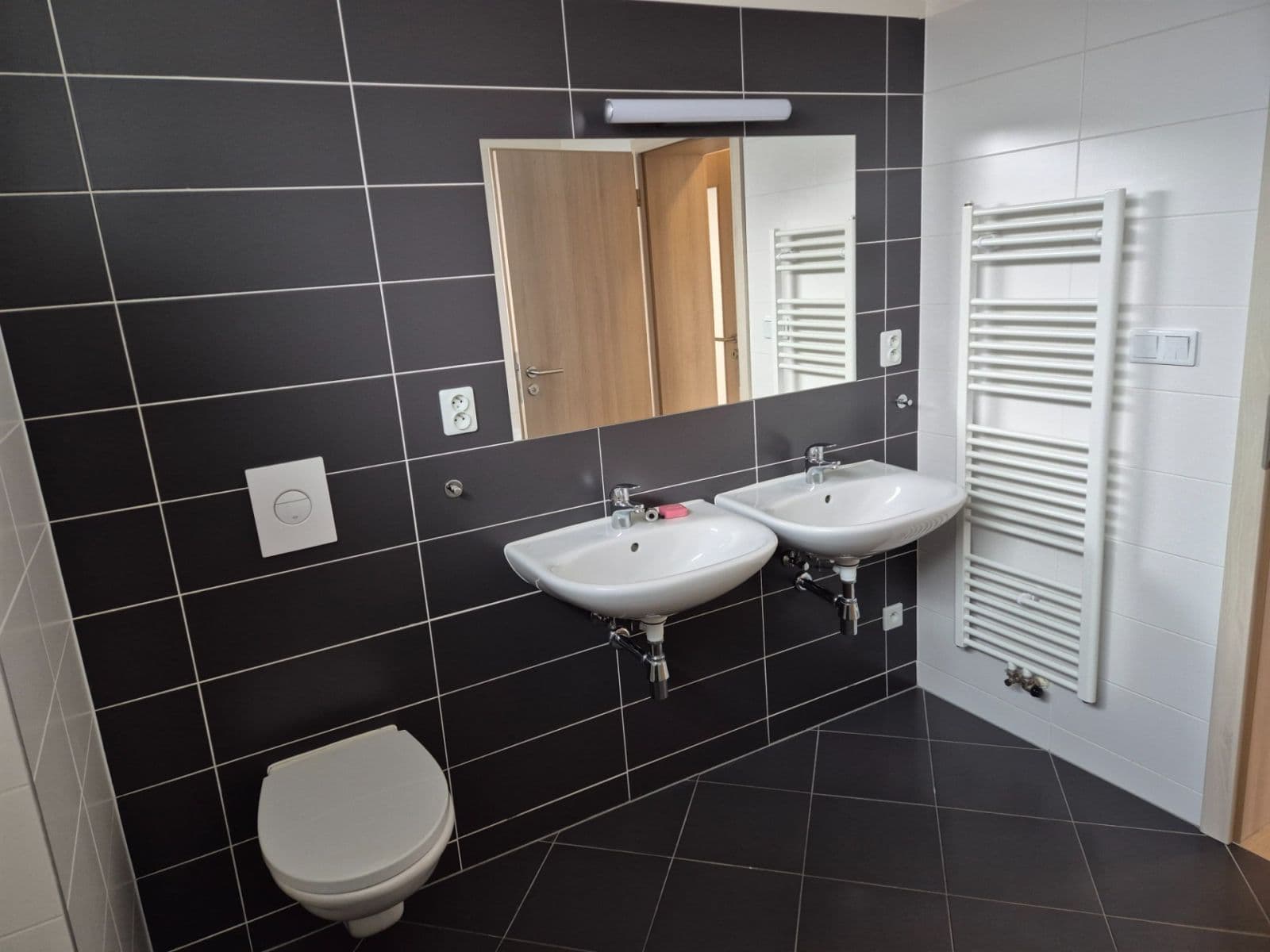 2 bedroom with open-plan kitchen flat to rent, 107 m², Premonstrátů, Chýně, Středočeský Region 2 bedroom with open-plan kitchen flat to rent, 107 m², Premonstrátů, Chýně, Středočeský Region