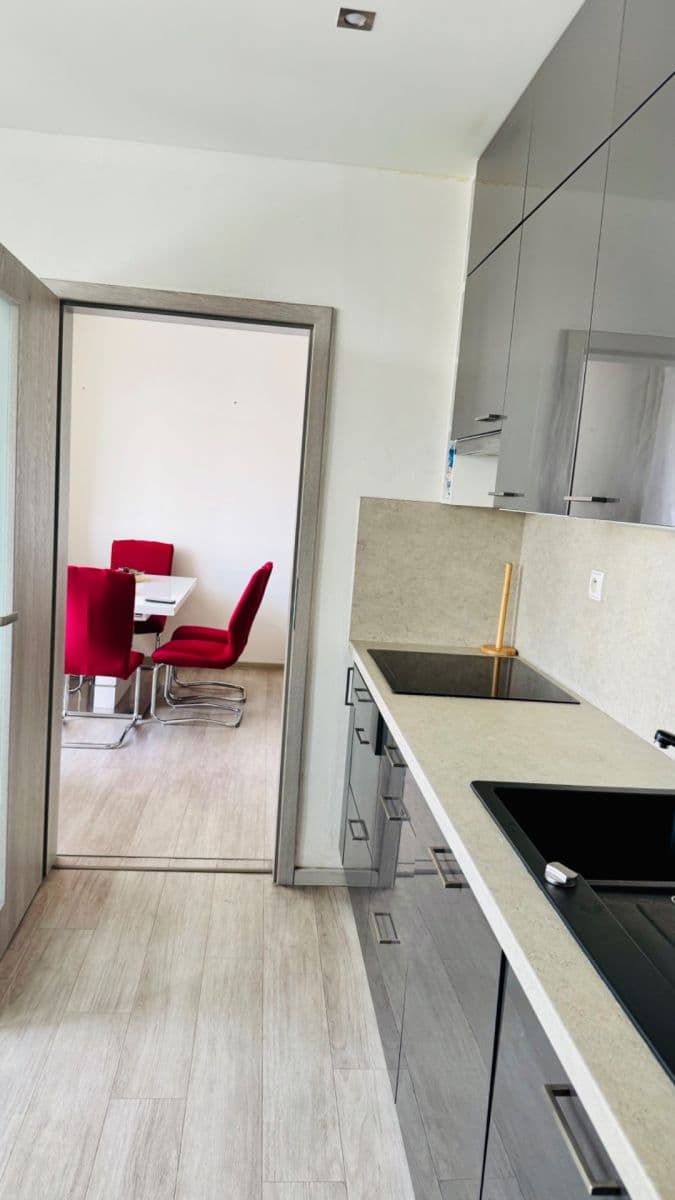 3 bedroom flat to rent, 70 m², Radčina, Prague, Prague 3 bedroom flat to rent, 70 m², Radčina, Prague, Prague