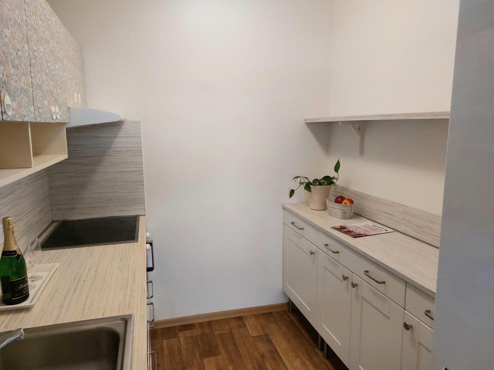 1 bedroom with open-plan kitchen flat to rent, 43 m², Švehlova, Prague, Prague 1 bedroom with open-plan kitchen flat to rent, 43 m², Švehlova, Prague, Prague