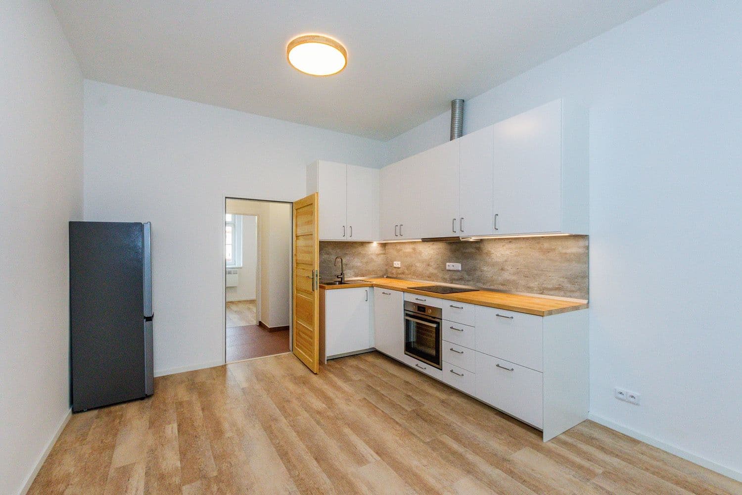 2 bedroom with open-plan kitchen flat to rent, 47 m², Rokycanova, Prague, Prague 2 bedroom with open-plan kitchen flat to rent, 47 m², Rokycanova, Prague, Prague