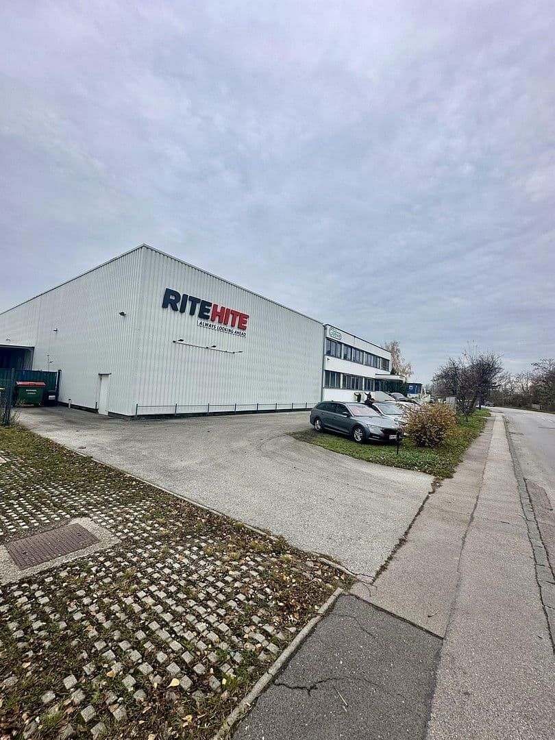 non-residential property to rent, 1,380 m², Industriestraße 23, Guntramsdorf, Lower Austria non-residential property to rent, 1,380 m², Industriestraße 23, Guntramsdorf, Lower Austria