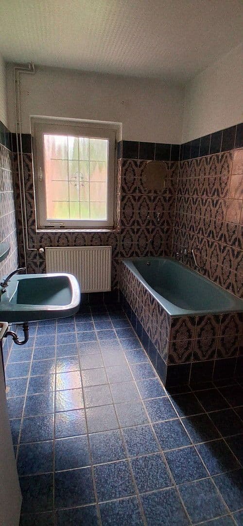 house for sale, 180 m², Okerstr. 84, Schwülper, Lower Saxony house for sale, 180 m², Okerstr. 84, Schwülper, Lower Saxony