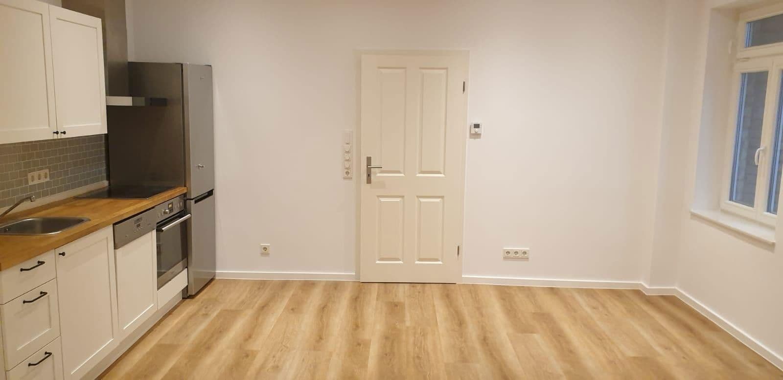 1 bedroom with open-plan kitchen flat to rent, 81 m², Niederwaldstraße, Wiesbaden, Hesse 1 bedroom with open-plan kitchen flat to rent, 81 m², Niederwaldstraße, Wiesbaden, Hesse