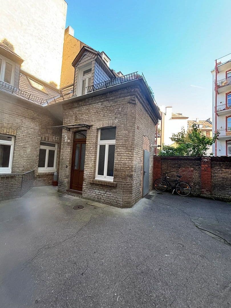 1 bedroom with open-plan kitchen flat to rent, 81 m², Niederwaldstraße, Wiesbaden, Hesse 1 bedroom with open-plan kitchen flat to rent, 81 m², Niederwaldstraße, Wiesbaden, Hesse