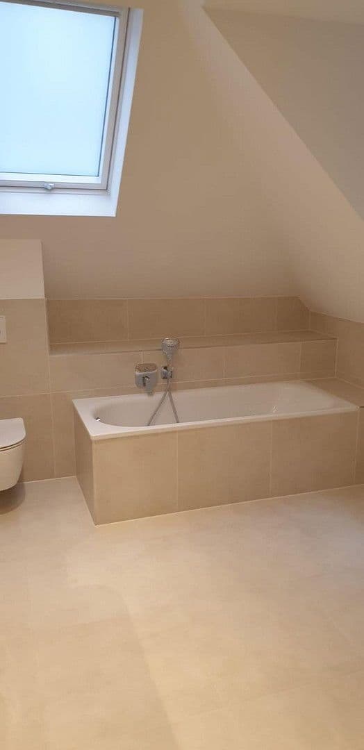 1 bedroom with open-plan kitchen flat to rent, 81 m², Niederwaldstraße, Wiesbaden, Hesse 1 bedroom with open-plan kitchen flat to rent, 81 m², Niederwaldstraße, Wiesbaden, Hesse