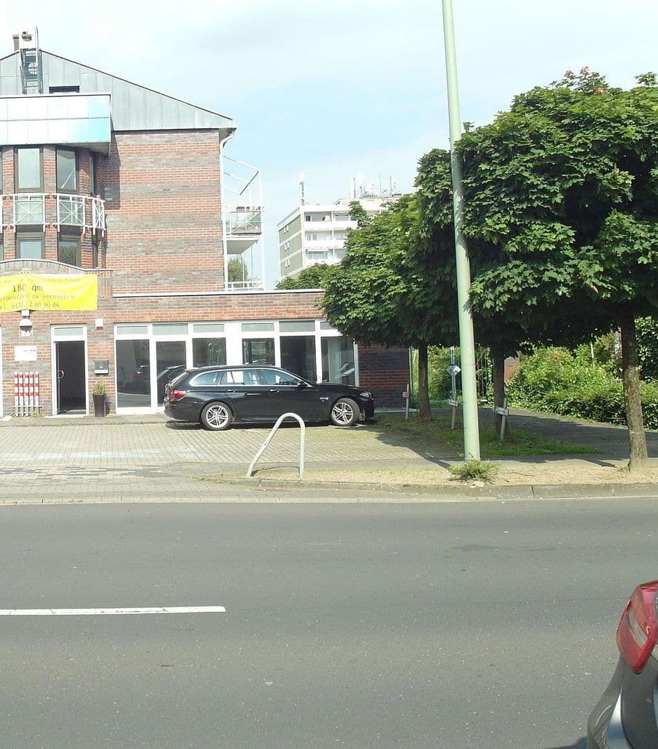 non-residential property to rent, 180 m², Neusser Straße 26, Meerbusch, North Rhine-Westphalia non-residential property to rent, 180 m², Neusser Straße 26, Meerbusch, North Rhine-Westphalia