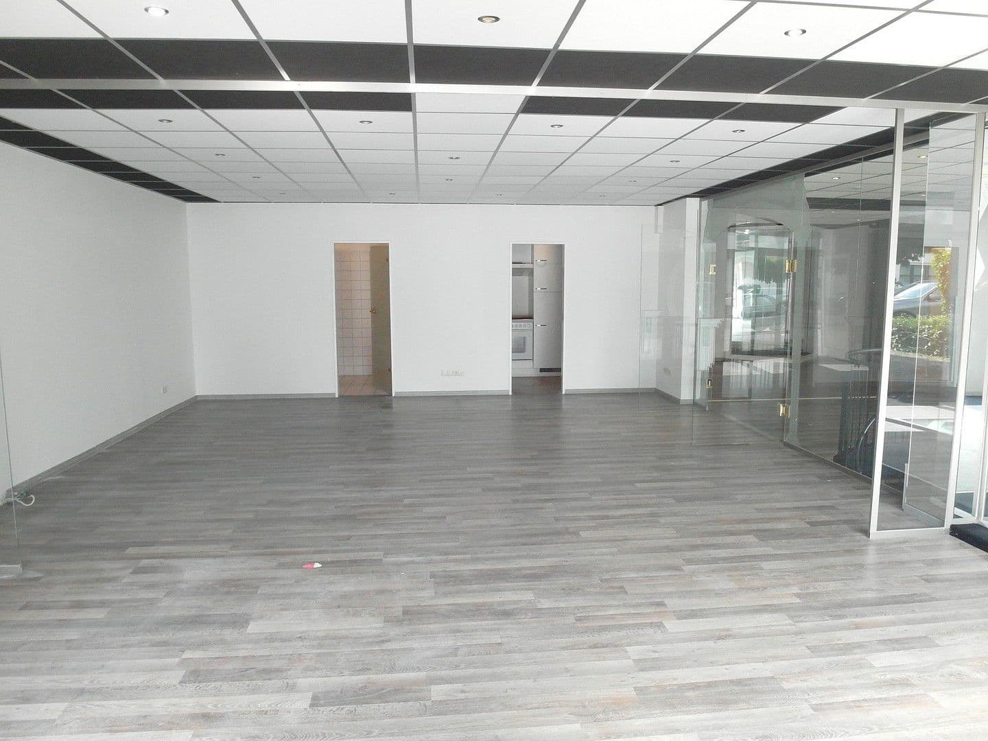 non-residential property to rent, 180 m², Neusser Straße 26, Meerbusch, North Rhine-Westphalia non-residential property to rent, 180 m², Neusser Straße 26, Meerbusch, North Rhine-Westphalia