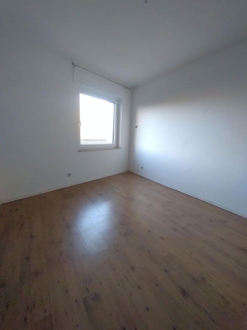 3 bedroom with open-plan kitchen flat to rent, 103 m², Mettmann, North Rhine-Westphalia 3 bedroom with open-plan kitchen flat to rent, 103 m², Mettmann, North Rhine-Westphalia