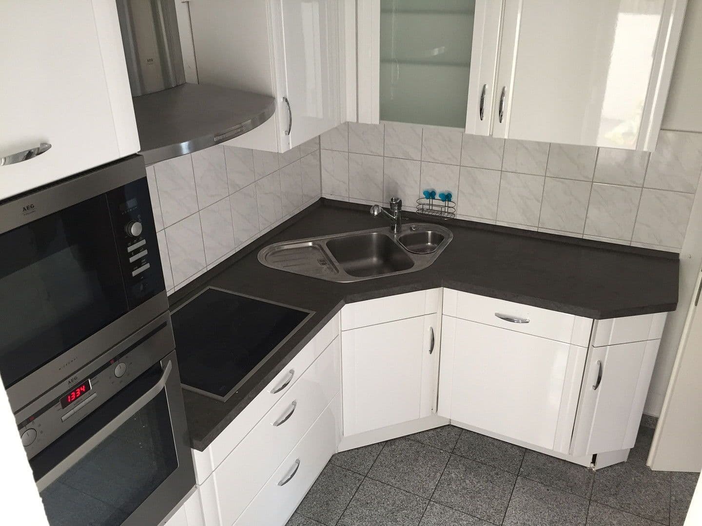 4 bedroom flat to rent, 101 m², Stuttgart, Baden-Württemberg 4 bedroom flat to rent, 101 m², Stuttgart, Baden-Württemberg