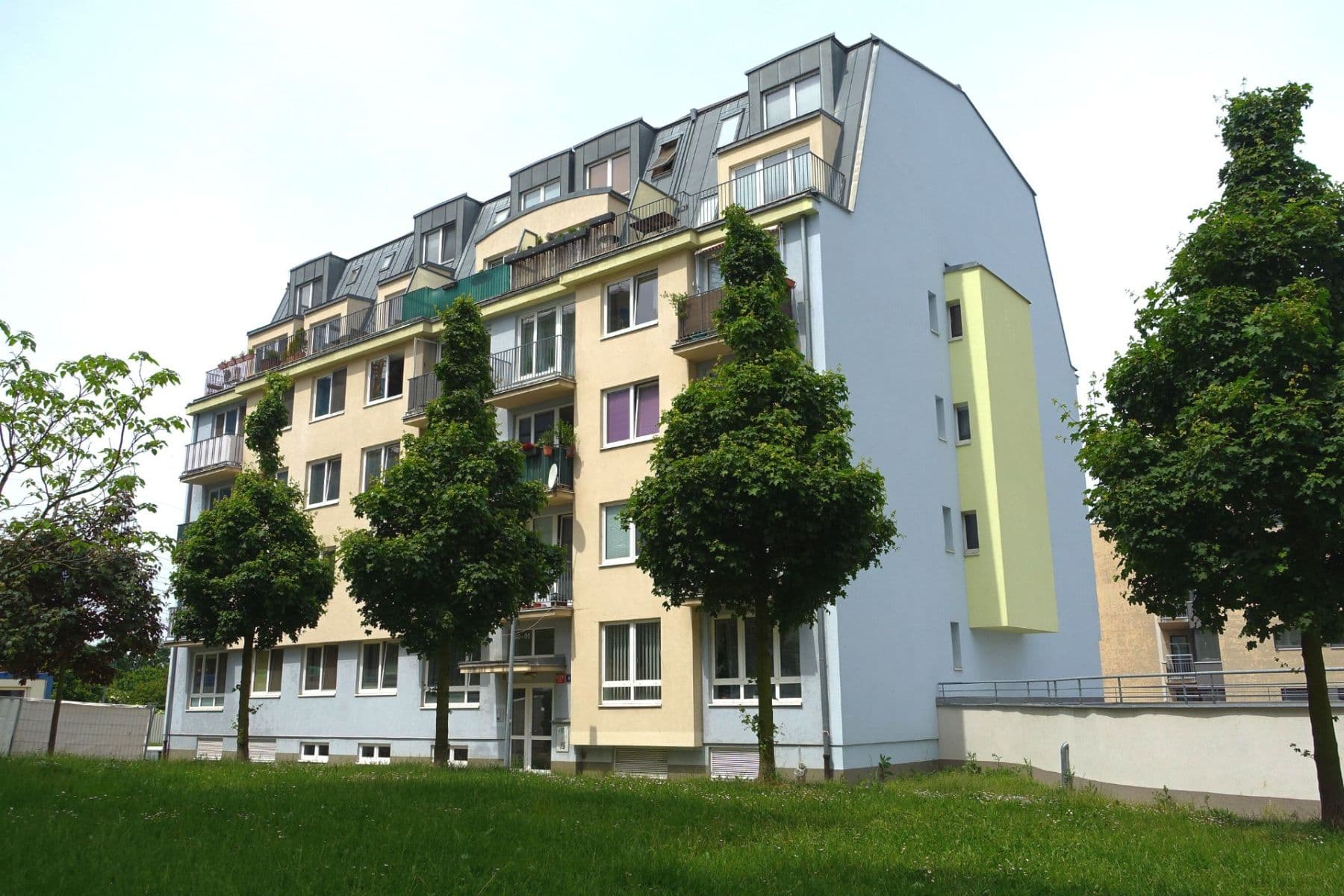 1 bedroom with open-plan kitchen flat to rent, 58 m², Šternovská, Prague, Prague 1 bedroom with open-plan kitchen flat to rent, 58 m², Šternovská, Prague, Prague