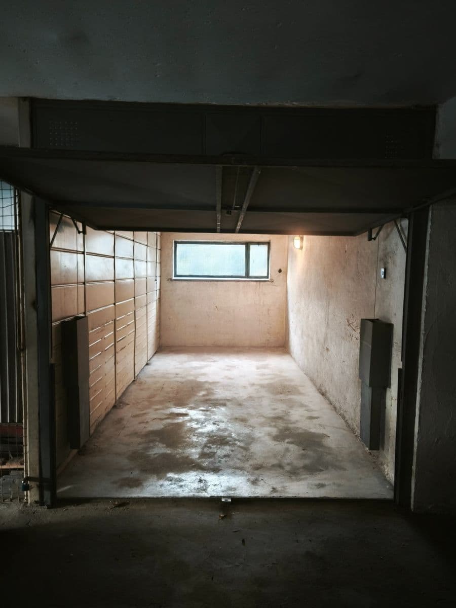 garage to rent, 12 m², Ke Špitálskému lesu, Plzeň, Plzeňský Region garage to rent, 12 m², Ke Špitálskému lesu, Plzeň, Plzeňský Region