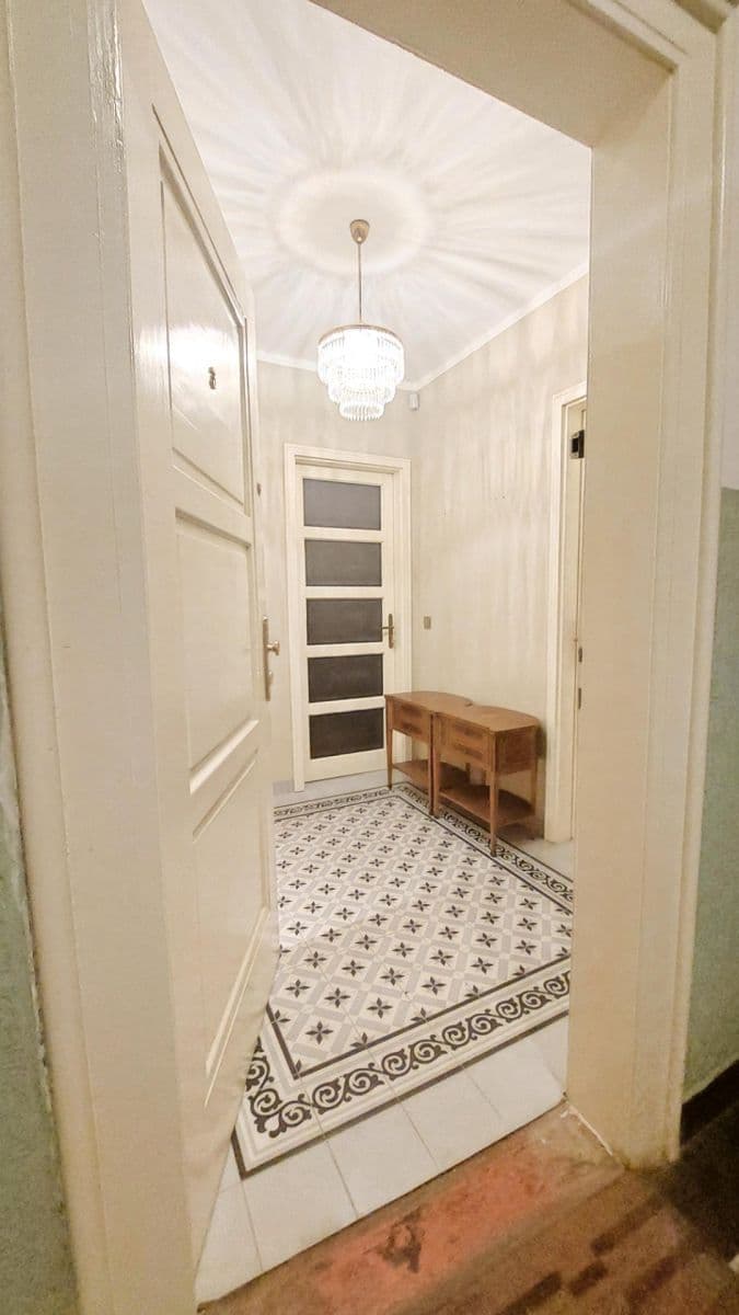 1 bedroom with open-plan kitchen flat to rent, 54 m², Moskevská, Prague, Prague 1 bedroom with open-plan kitchen flat to rent, 54 m², Moskevská, Prague, Prague