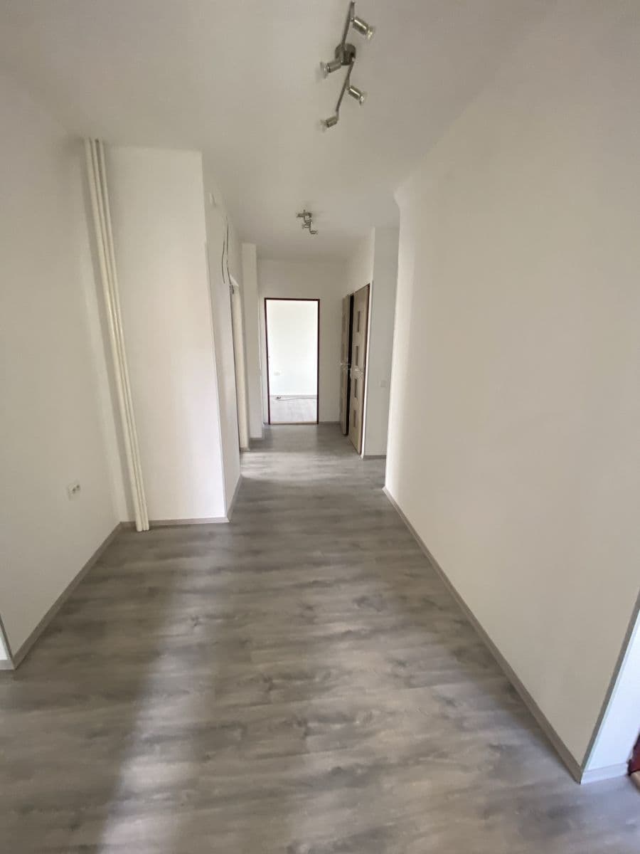 5 bedroom flat to rent, 115 m², Jižní Ⅱ, Prague, Prague 5 bedroom flat to rent, 115 m², Jižní Ⅱ, Prague, Prague