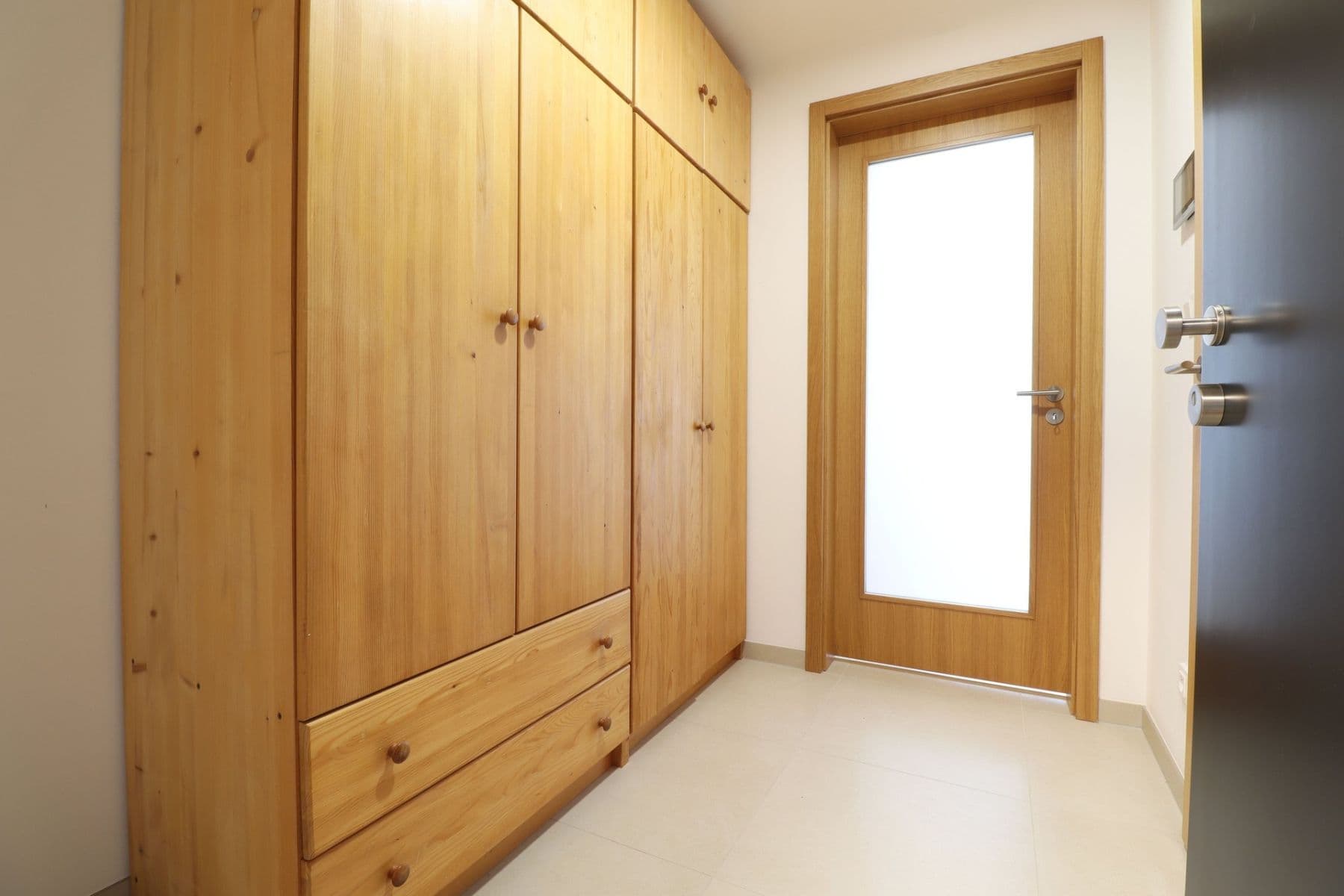 Studio flat to rent, 32 m², Šenácká, Prague, Prague Studio flat to rent, 32 m², Šenácká, Prague, Prague