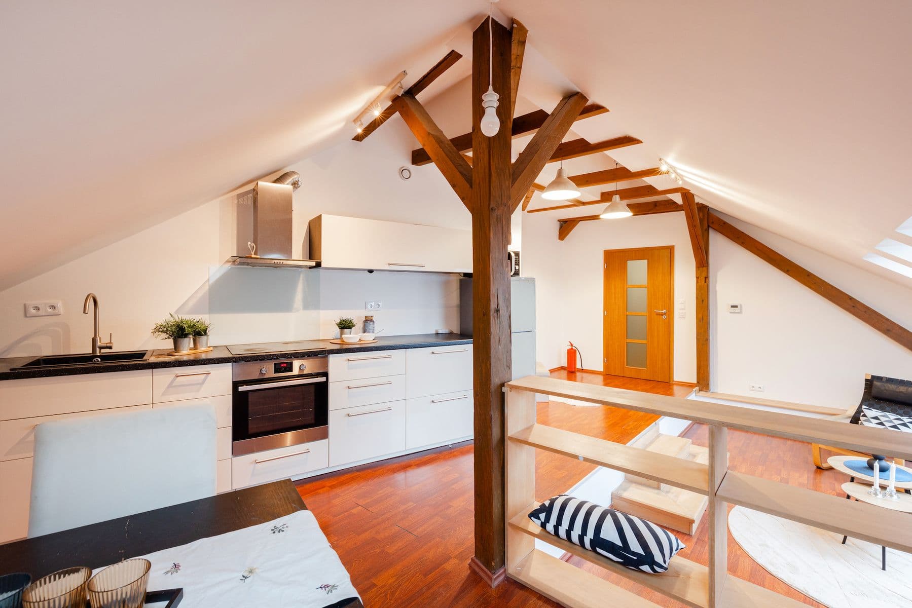 2 bedroom with open-plan kitchen flat for sale, 78 m², Na Míčánkách, Prague, Prague 2 bedroom with open-plan kitchen flat for sale, 78 m², Na Míčánkách, Prague, Prague