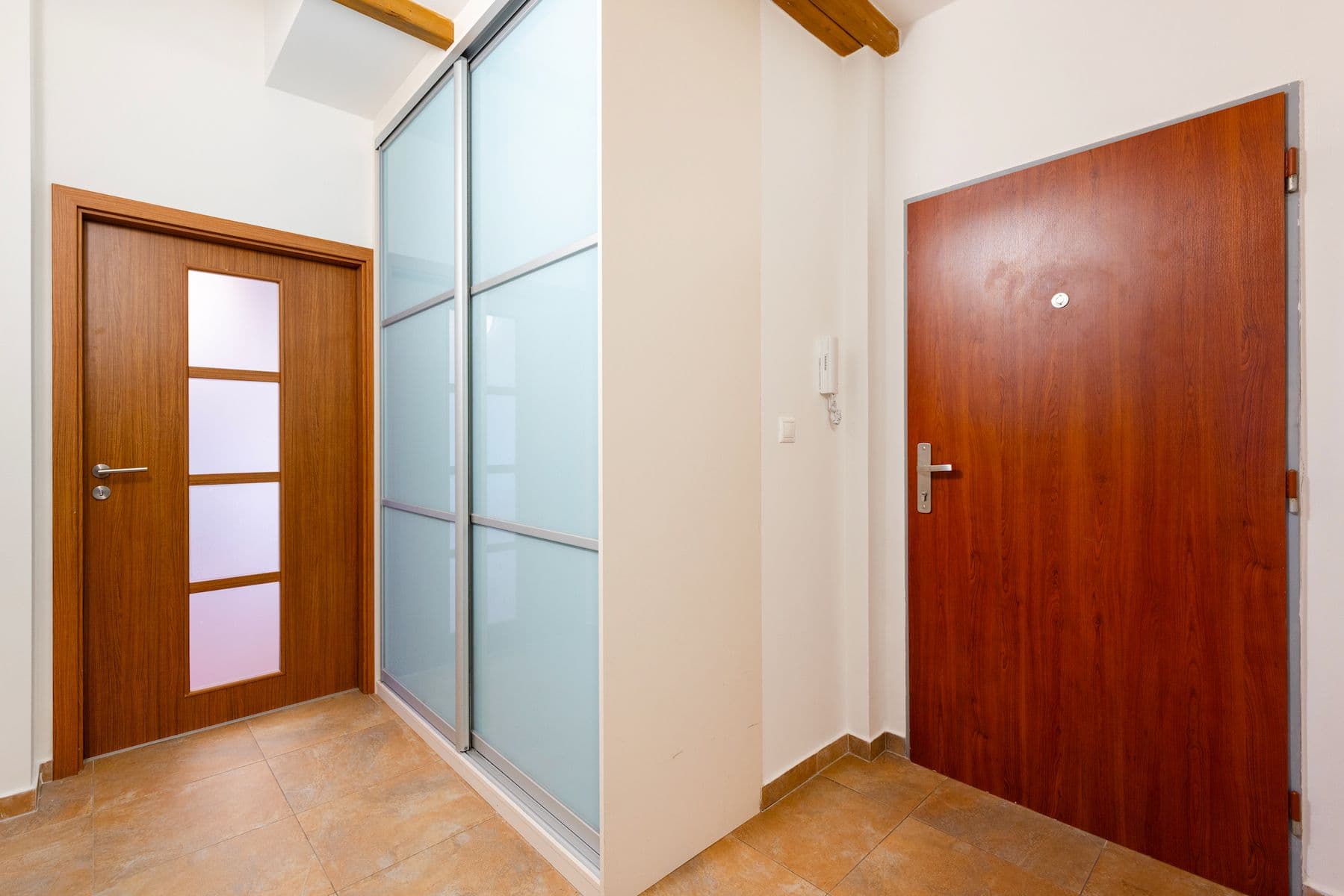 2 bedroom with open-plan kitchen flat for sale, 78 m², Na Míčánkách, Prague, Prague 2 bedroom with open-plan kitchen flat for sale, 78 m², Na Míčánkách, Prague, Prague