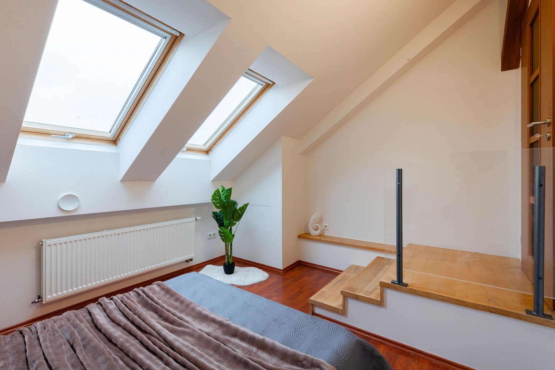 2 bedroom with open-plan kitchen flat for sale, 78 m², Na Míčánkách, Prague, Prague 2 bedroom with open-plan kitchen flat for sale, 78 m², Na Míčánkách, Prague, Prague