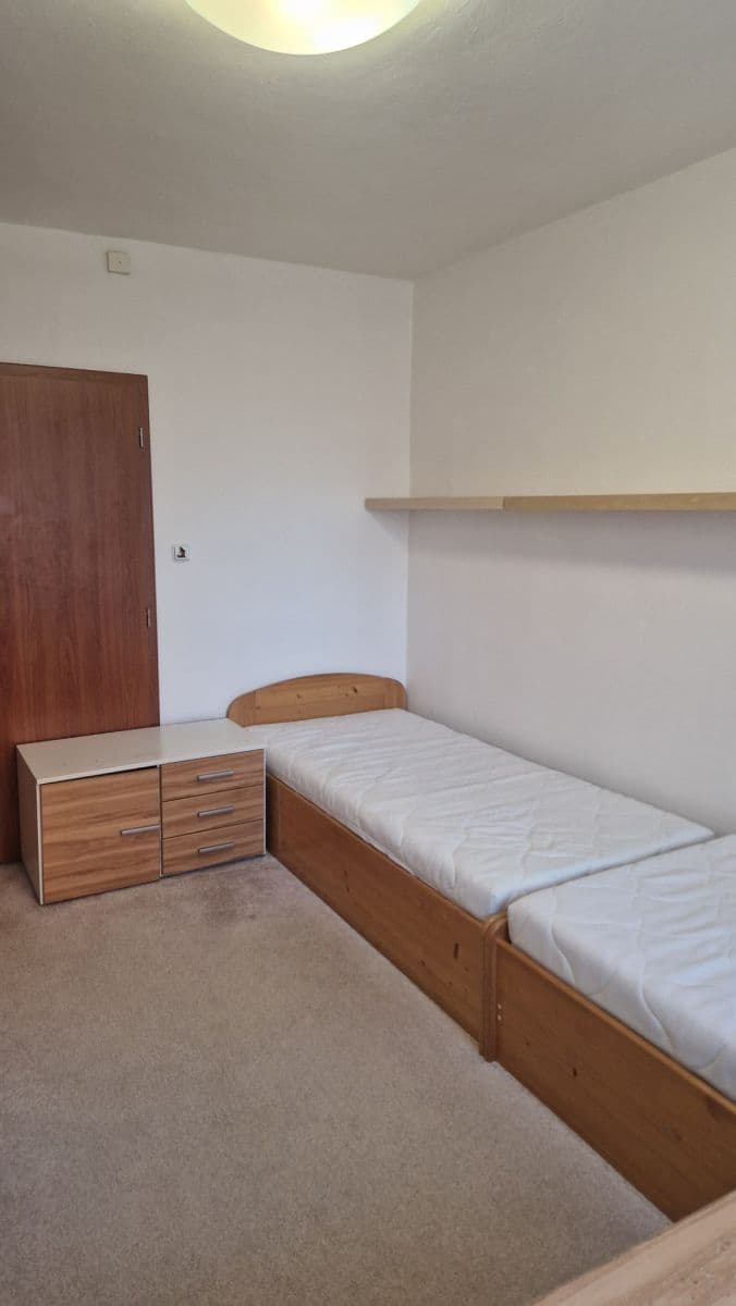 3 bedroom flat to rent, 69 m², Tunelářů, Prague, Prague 3 bedroom flat to rent, 69 m², Tunelářů, Prague, Prague