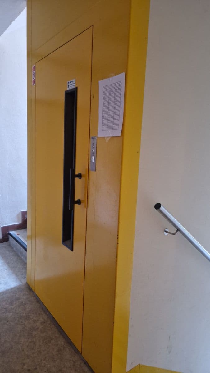 3 bedroom flat to rent, 69 m², Tunelářů, Prague, Prague 3 bedroom flat to rent, 69 m², Tunelářů, Prague, Prague