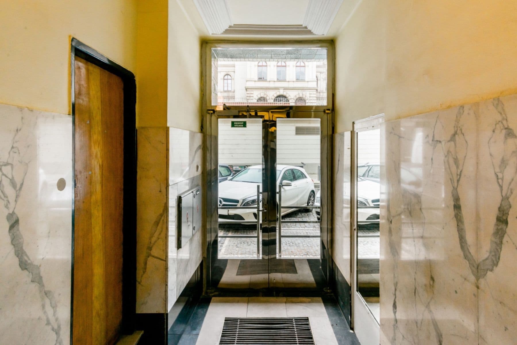 1 bedroom flat to rent, 32 m², Krocínova, Prague, Prague 1 bedroom flat to rent, 32 m², Krocínova, Prague, Prague