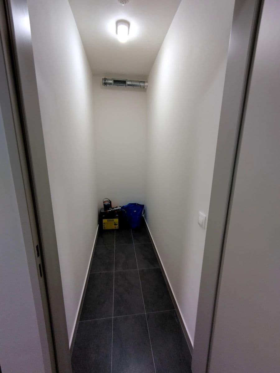 Studio flat to rent, 48 m², Vrátnická, Prague, Prague Studio flat to rent, 48 m², Vrátnická, Prague, Prague