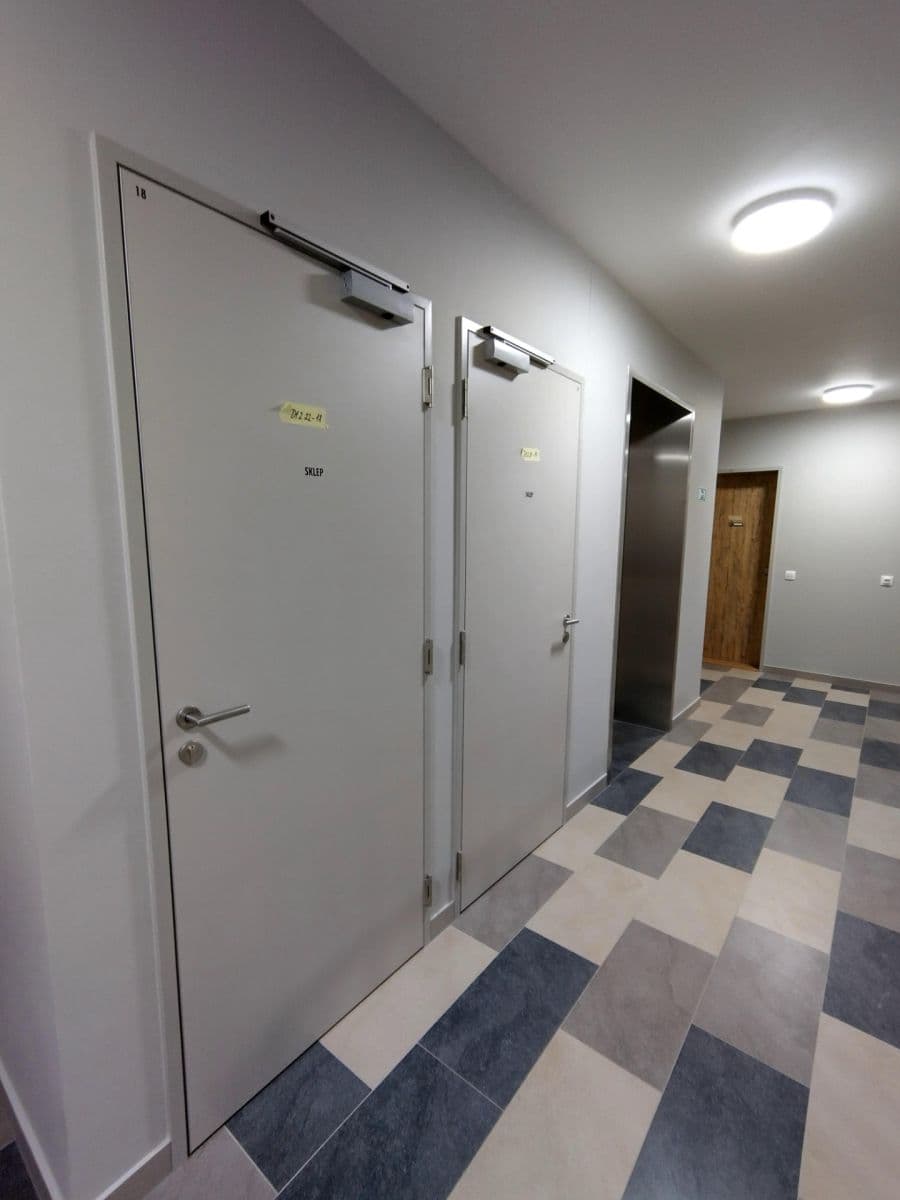 Studio flat to rent, 48 m², Vrátnická, Prague, Prague Studio flat to rent, 48 m², Vrátnická, Prague, Prague