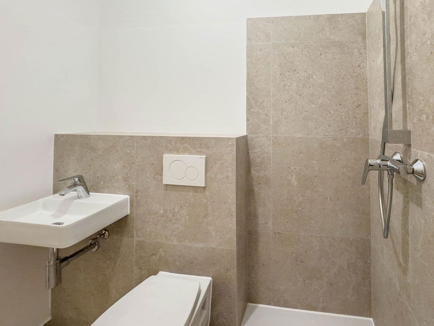 2 bedroom flat for sale, 33 m², Hermannstraße 56, Berlin, Berlin 2 bedroom flat for sale, 33 m², Hermannstraße 56, Berlin, Berlin