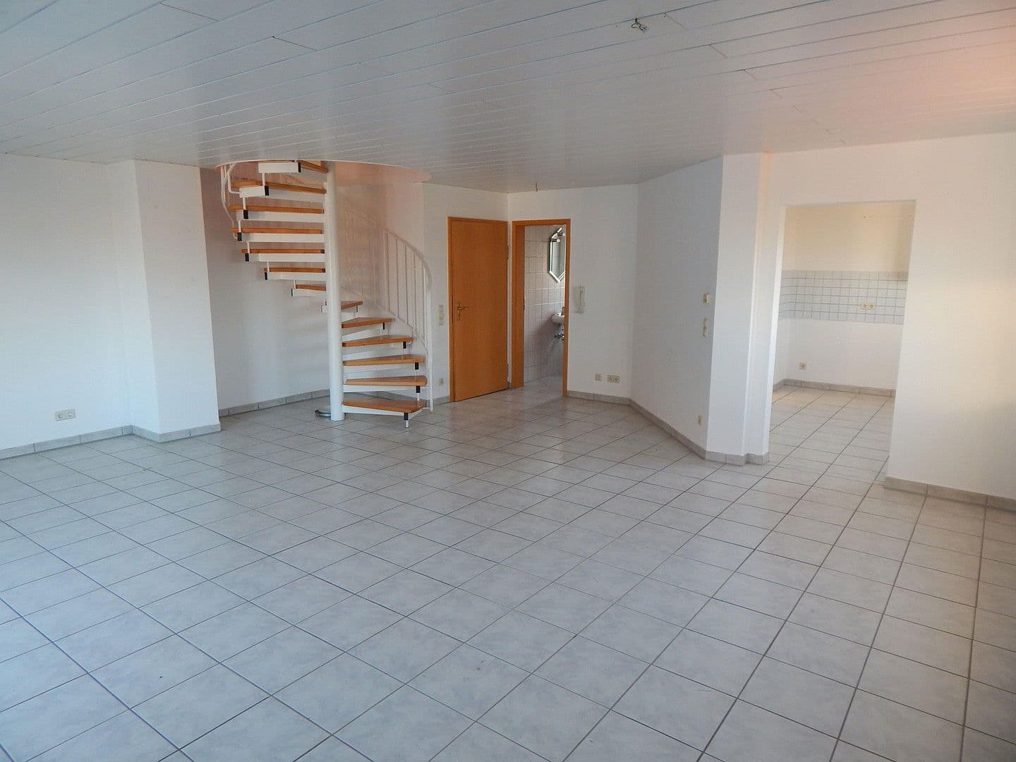 2 bedroom with open-plan kitchen flat for sale, 97 m², Sudetenstraße 7, Forst, Baden-Württemberg 2 bedroom with open-plan kitchen flat for sale, 97 m², Sudetenstraße 7, Forst, Baden-Württemberg