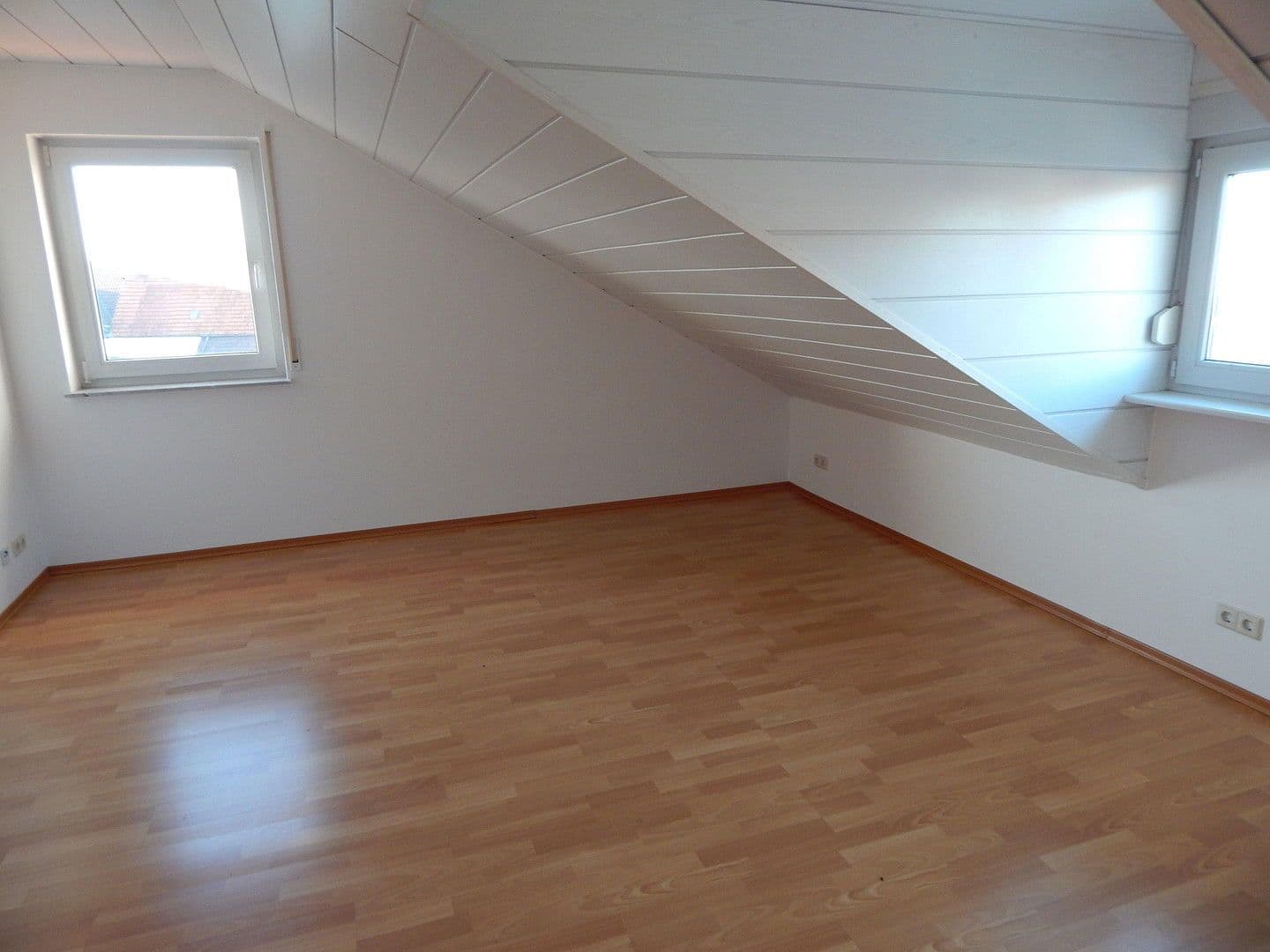 2 bedroom with open-plan kitchen flat for sale, 97 m², Sudetenstraße 7, Forst, Baden-Württemberg 2 bedroom with open-plan kitchen flat for sale, 97 m², Sudetenstraße 7, Forst, Baden-Württemberg