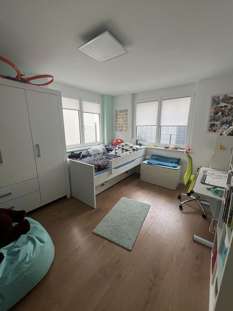 3 bedroom with open-plan kitchen flat to rent, 130 m², Boslerstraße 9, Holzgerlingen, Baden-Württemberg 3 bedroom with open-plan kitchen flat to rent, 130 m², Boslerstraße 9, Holzgerlingen, Baden-Württemberg